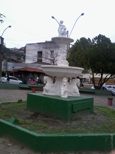 Praça Marina Corina