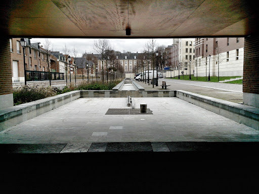 Fontaine Dans Un Tunnel