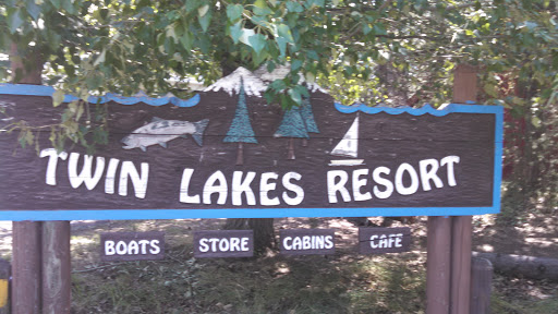 Twin Lakes Resort