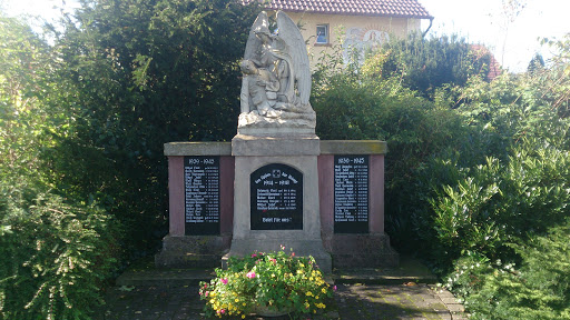 World War Memorial 