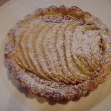 Apple and Quince Pie with Pecan crust