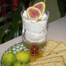 Fresh Figs With Garlic-Feta Cream