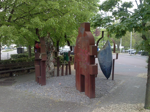 Berkenbos - Steel Statue