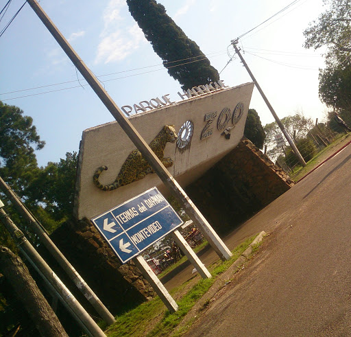 Zoologico Municipal de Salto: Parque Harriague
