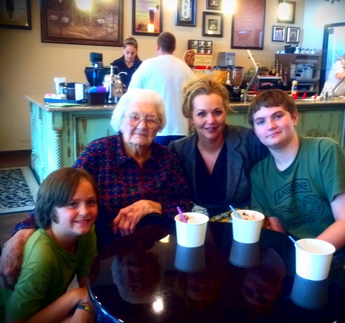 Berriliscous & Cafe Veranda celebrating Great Grandmother's 91st b'day!