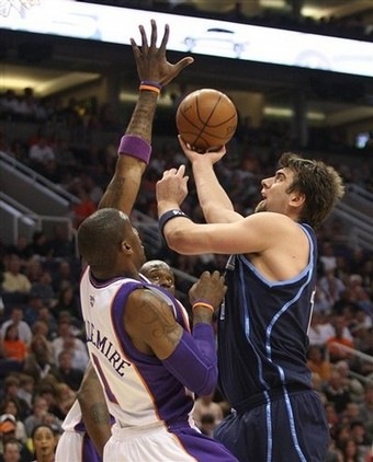 [Memo_amare_shaq[3].jpg]