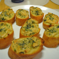 Delicious and Easy Herbed Garlic Bread