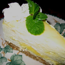 Lemon Cheesecake With Gingersnap Crust