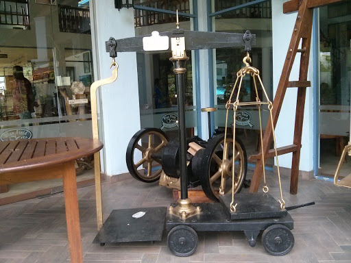 19th Century Weighing Scale