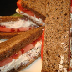 Bacon, Horseradish, and Tomato Sandwiches