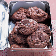 Outrageous Chocolate Cookies