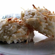 Mounds Rich, Moist and Chewy Macaroon Cookies