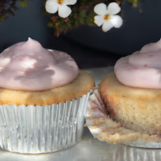 Strawberry–Cream Cheese Frosting Recipe