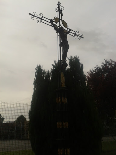 Crucifix De Saleux