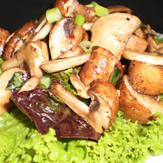Marinated Mushrooms in Lettuce Cups