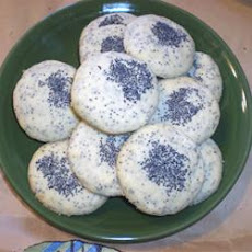 Chocolate-Filled Poppy Seed cookies