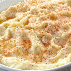 A Mountain Of Make-Ahead Mashed Potatoes