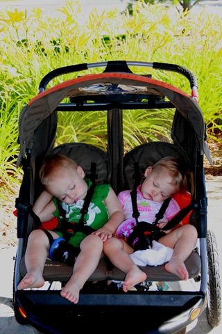 [sleepingbabies[3].jpg]