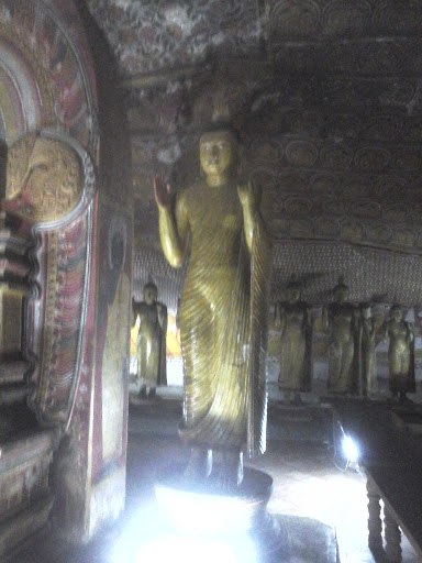Buddha statu Dambulla Rock Temple