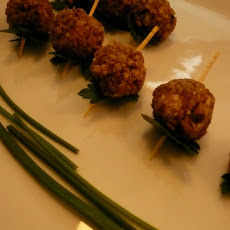 Date-Pecan Balls