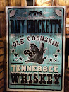 Davy Crocketts Ole' Coonskin Tennessee Whiskey