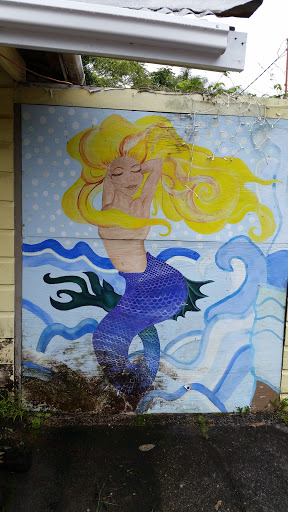 Hilo Garden Mart Mermaid Mural