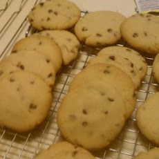 Crumbly Chocolate Chip Cookies