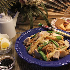 Chicken Lo Mein