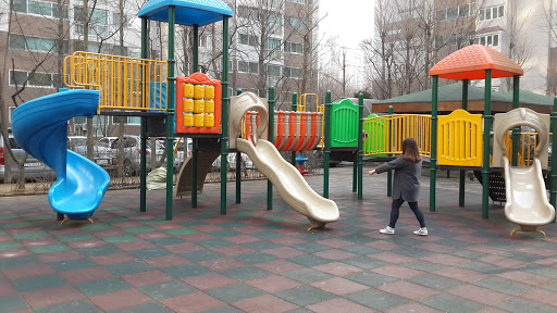 Dongsang Playground 