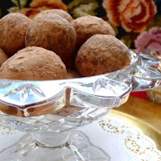 Chocolate Raspberry Chambord Truffles for Your Valentine!