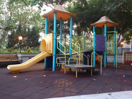 YL Town Park South Playground