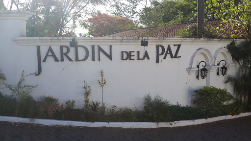 Cementerio Jardín De La Paz