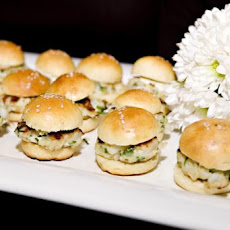 Scallop Burger Sliders With a Cilantro-Lime Mayo