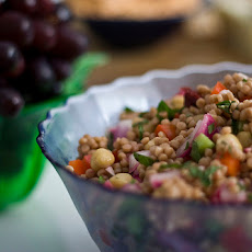 Couscous Salad With Chickpeas and Tomatoes