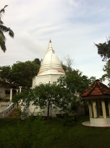 Pagoda At Nelumvila Viharaya