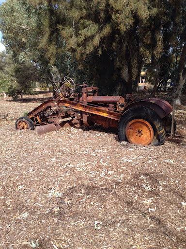 Tractor Grader Relic
