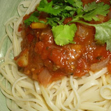 Garlic Spaghetti With Pan-Fried Vegetables