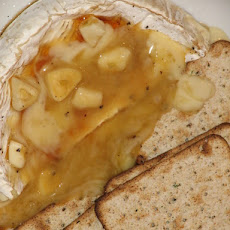 Talula's Honey and Roasted Garlic Brie