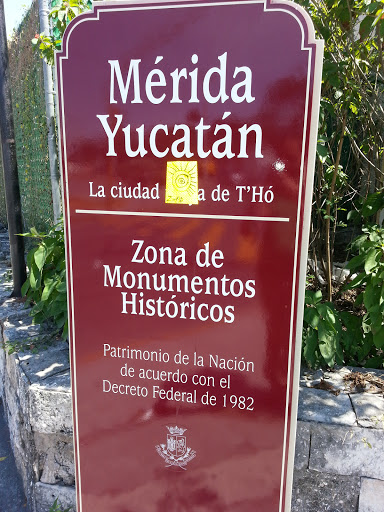 Zona de Monumentos Históricos - Colón