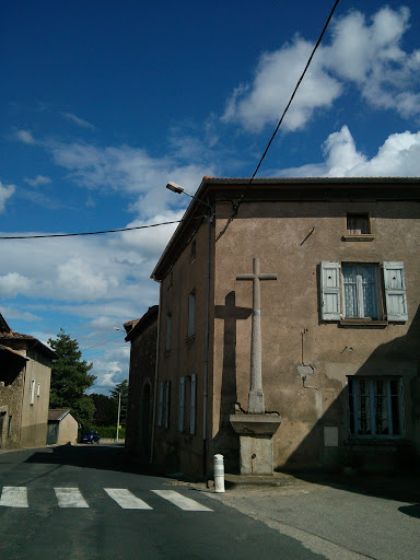 Croix Du Chemin Des Chataigniers