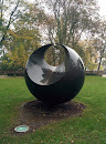 La sphere Sculpture