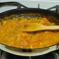 Maltese Onion and Tomato Medley