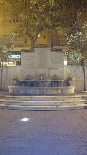 Fontana Di Largo Camporesi 