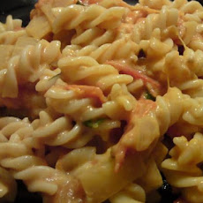 Pasta With a Cherry Tomato and Mascarpone Sauce