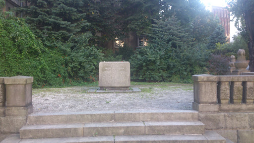 Pozostałości Pomnika Adama Mickiewicza
