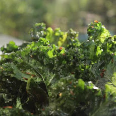 Crispy Kale Chips with Lemon