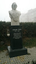 Statuie Grigore Vieru