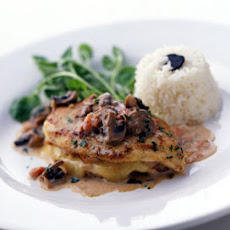 Sauteed Chicken Breasts Stuffed with Cheese and Ham