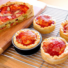 Stuffed Pizza Mini-Bagels