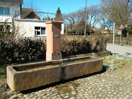 Brunnen Laufener Straße